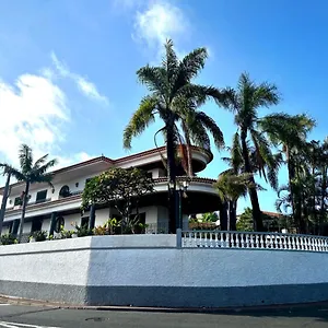 A Fortaleza Do Pico Hostel Sao Martinho (Funchal)